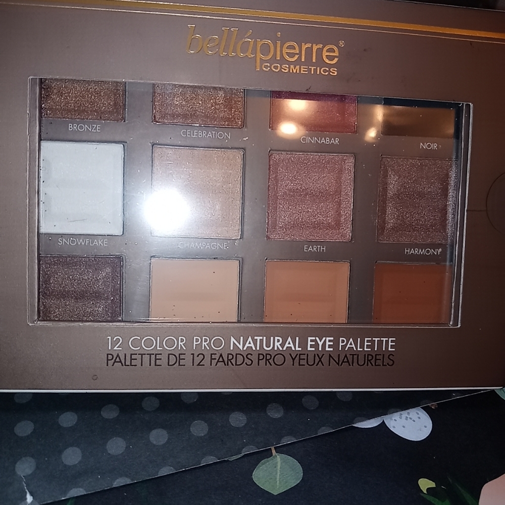 Bella Pierre's "PRO NATURAL EYE PALETTE"
